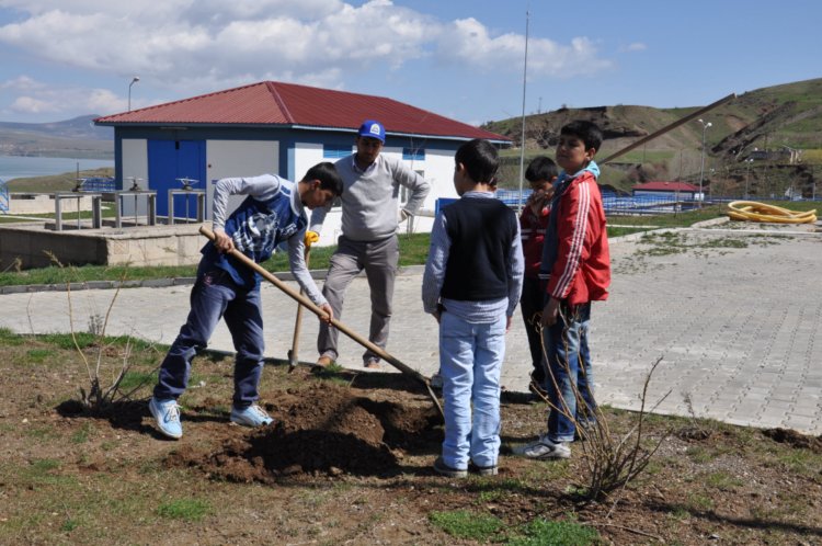 Haytap 2013 Takvim Geliri Tatvan’da ..Kendini Finanse Eden Proje